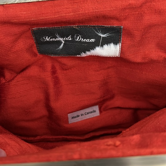 Leaf Print Clutch - Picture 4 of 5